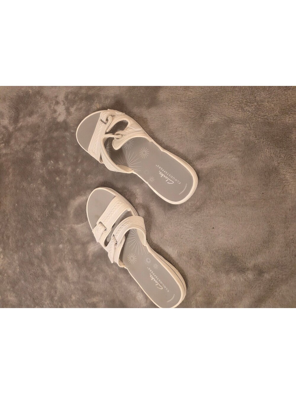 Clarks Cloudsteppers White Slip-On Sandals Size 7